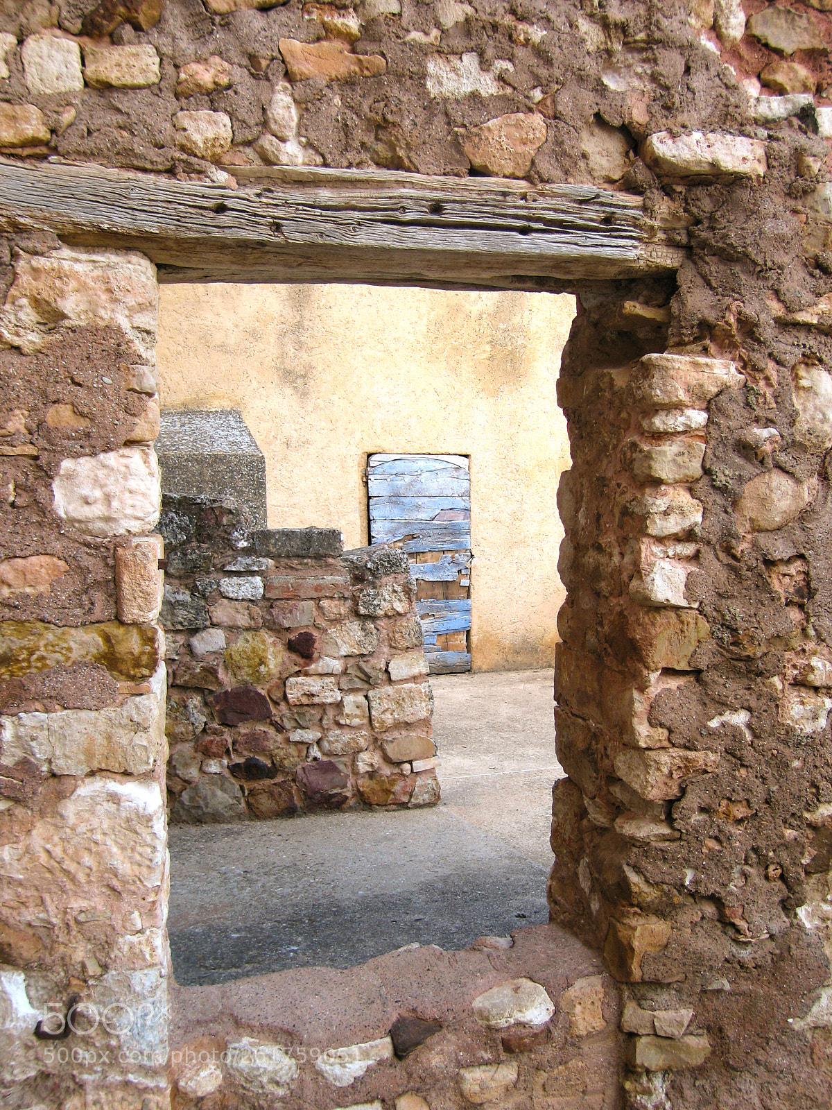 Canon POWERSHOT S70 sample photo. Blue door photography