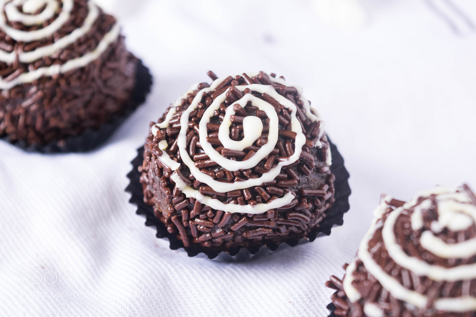 Nikon D3300 sample photo. Chocolate cake photography