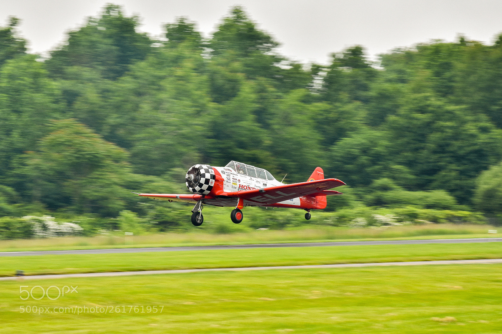 Nikon D3400 sample photo. Take off photography