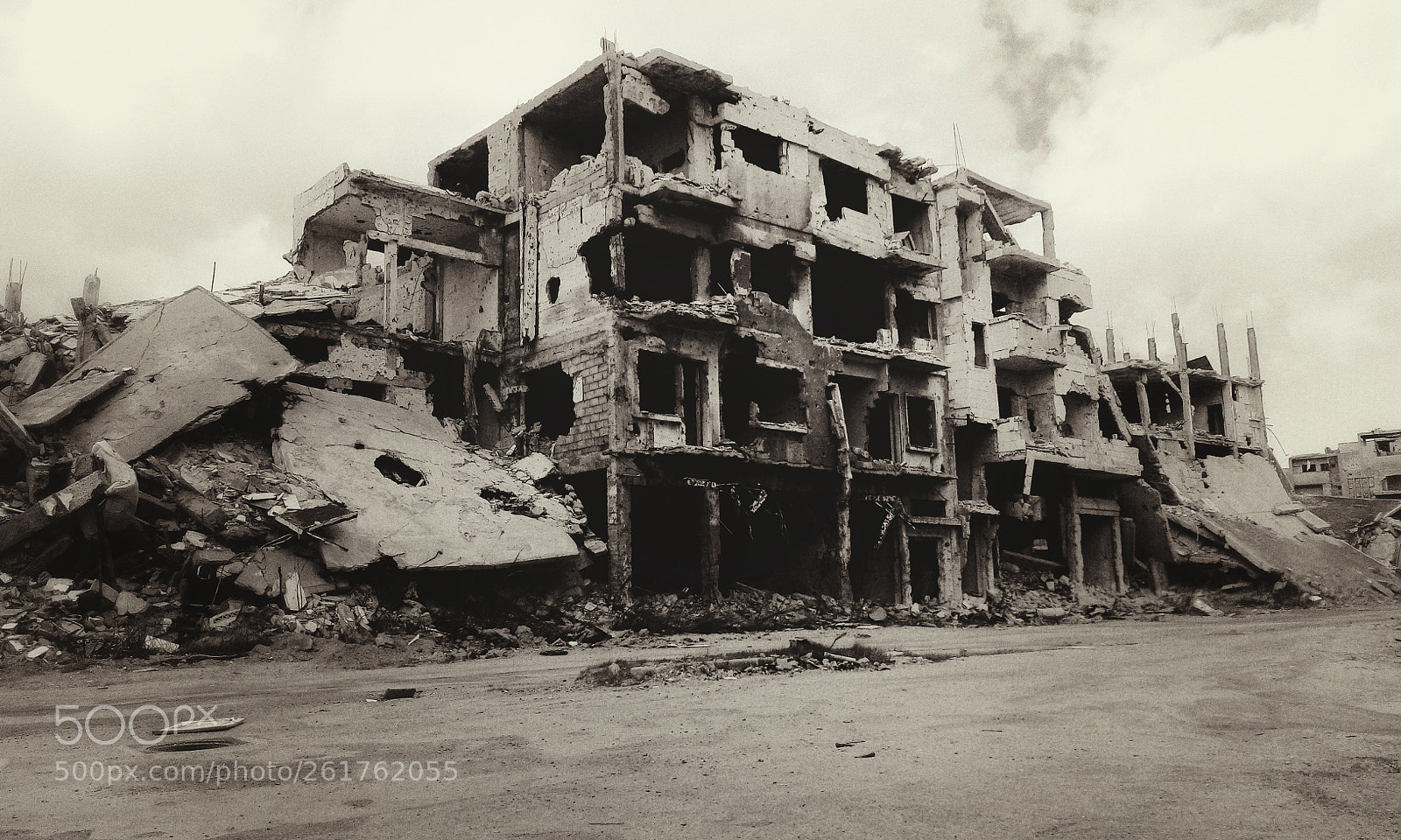 HTC DESIRE 626G+ DUAL SIM sample photo. Ruin in syria photography