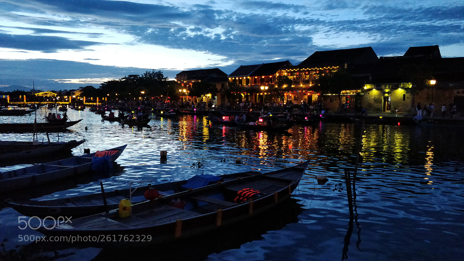 OnePlus 5 sample photo. Hoi an night view photography