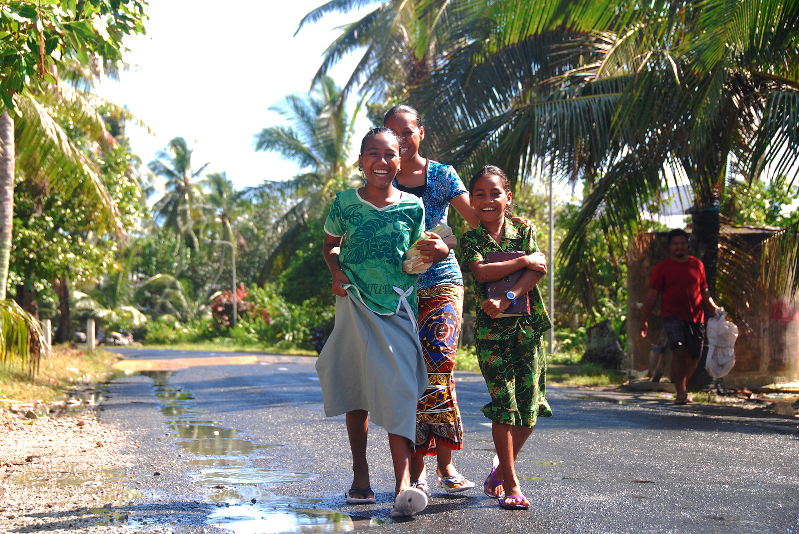 Nikon D80 sample photo. Girls on road to photography