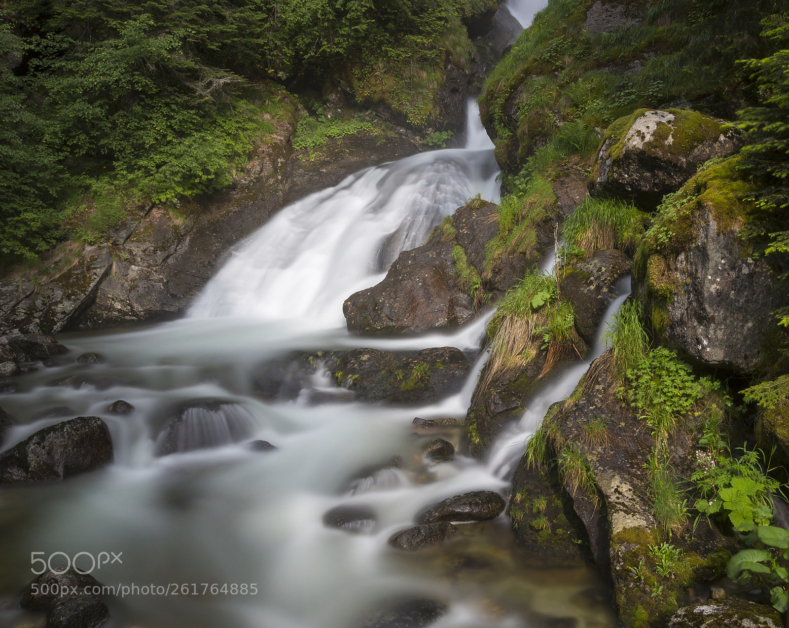 Canon EOS 100D (EOS Rebel SL1 / EOS Kiss X7) sample photo. Waterfall in mountain photography