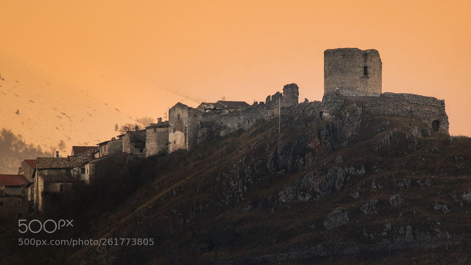 Canon EOS 70D sample photo. Far far away castle photography