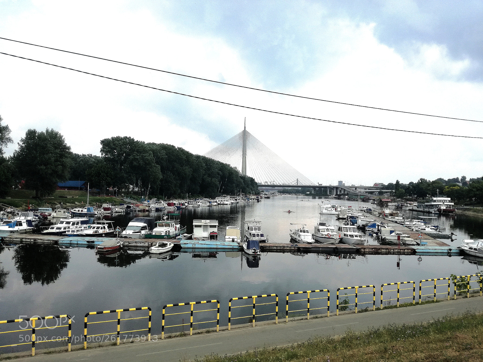 HUAWEI P9 LITE sample photo. Lake and boats in photography