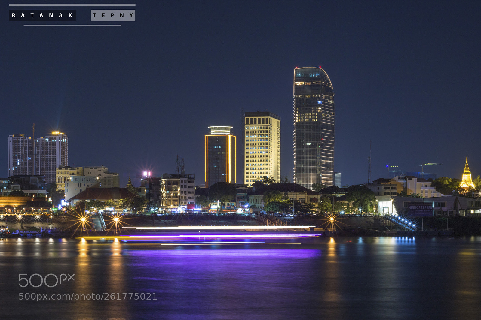 Canon EOS 760D (EOS Rebel T6s / EOS 8000D) sample photo. Night view in blue photography