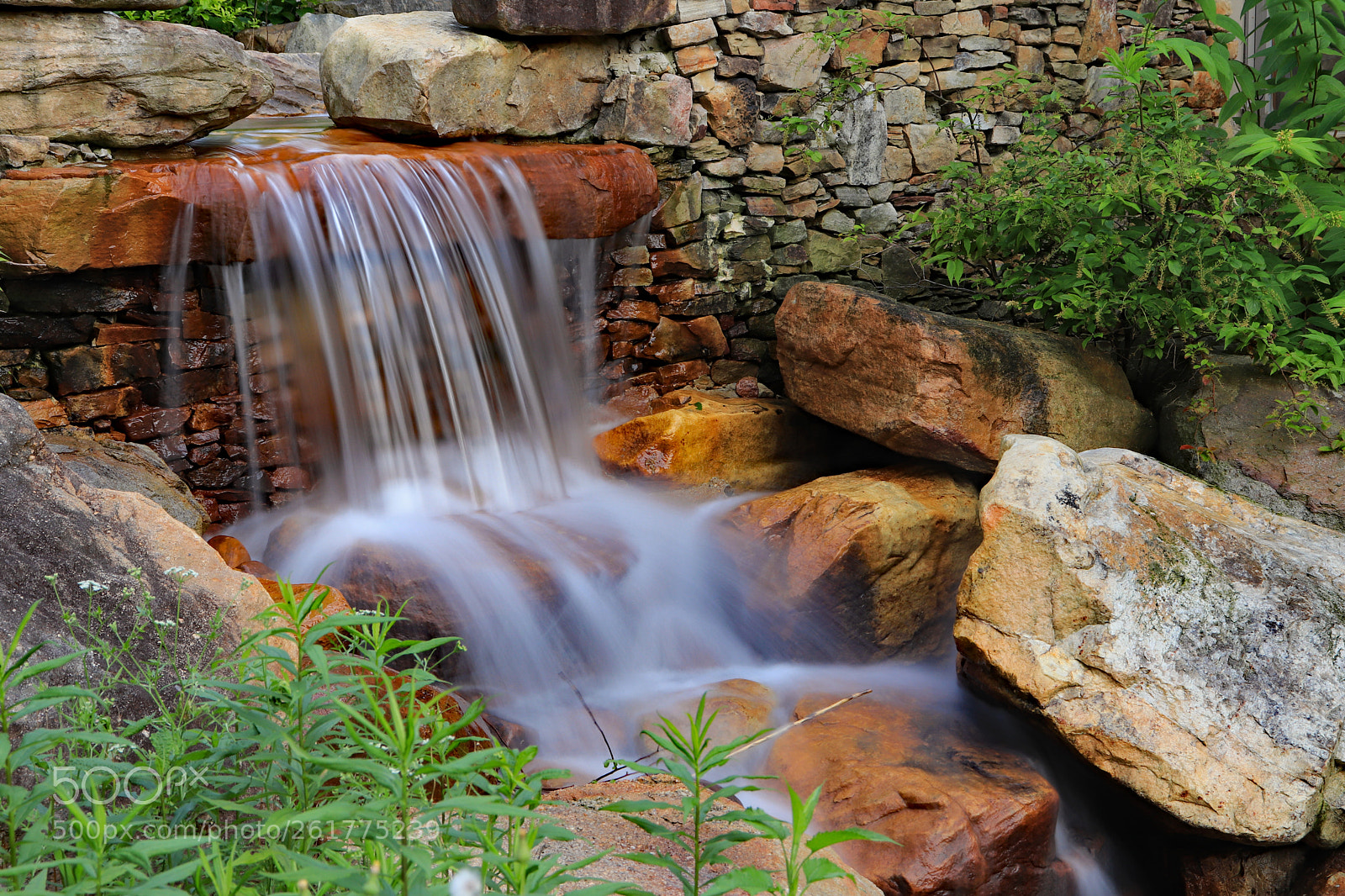 Canon EOS 200D (EOS Rebel SL2 / EOS Kiss X9) sample photo. Visitor center waterfall 1 photography