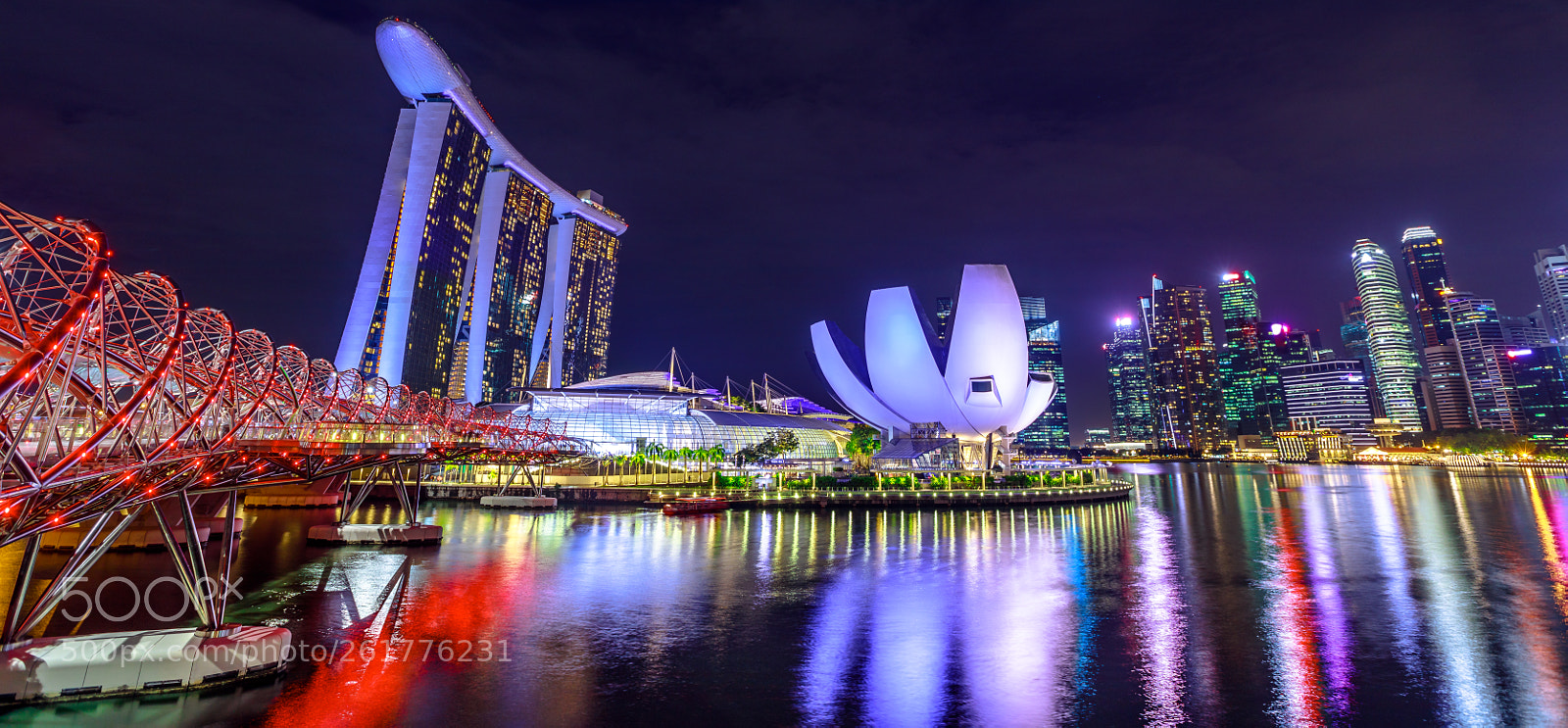 Canon EOS 5D Mark IV sample photo. Singapore skyline night photography