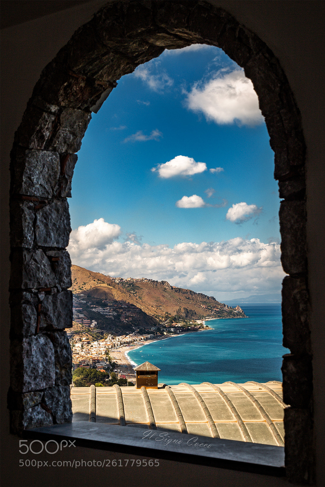 Canon EOS 6D sample photo. Window in to olympus photography