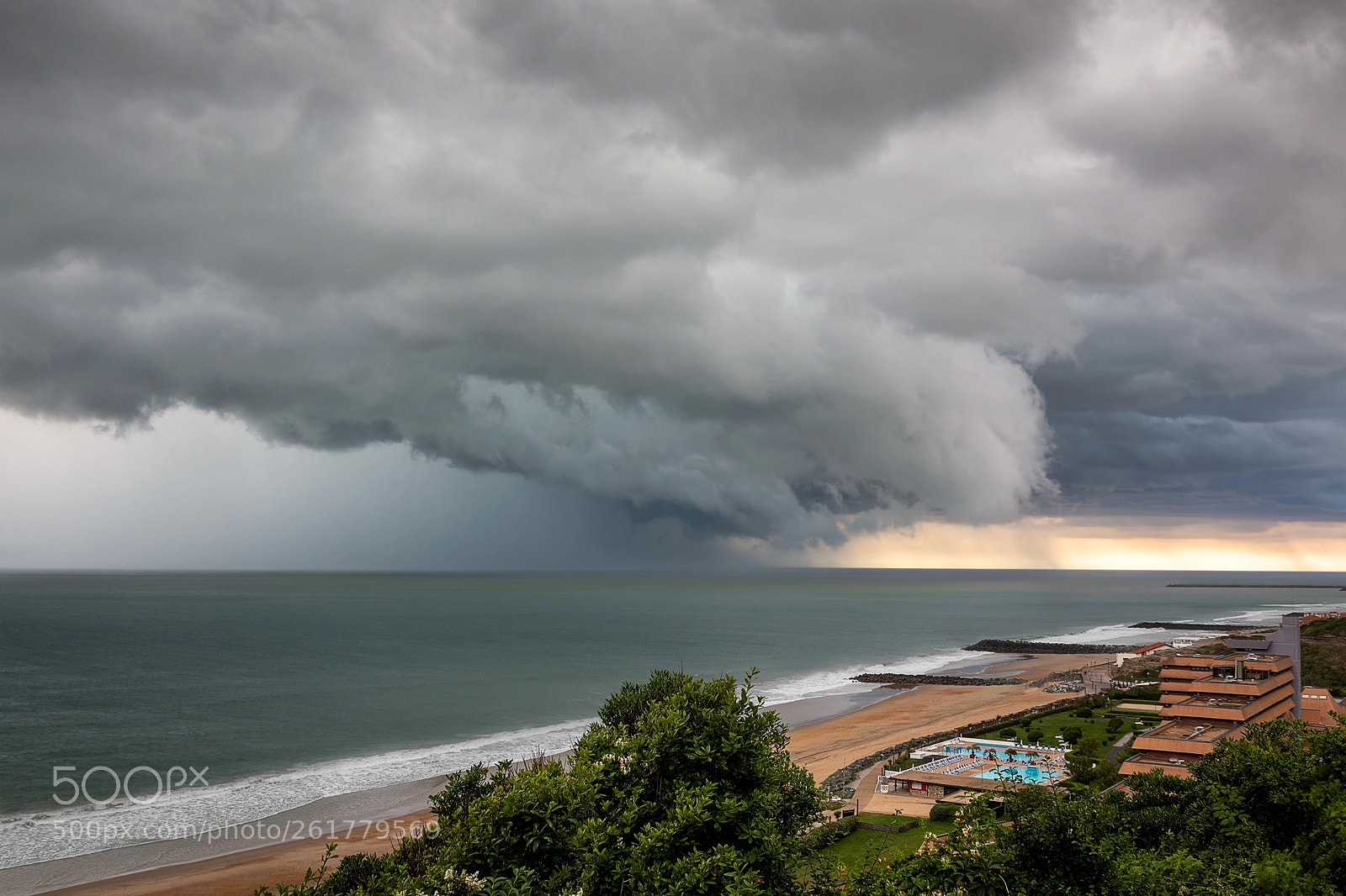 Canon EOS 70D sample photo. Stormy day photography