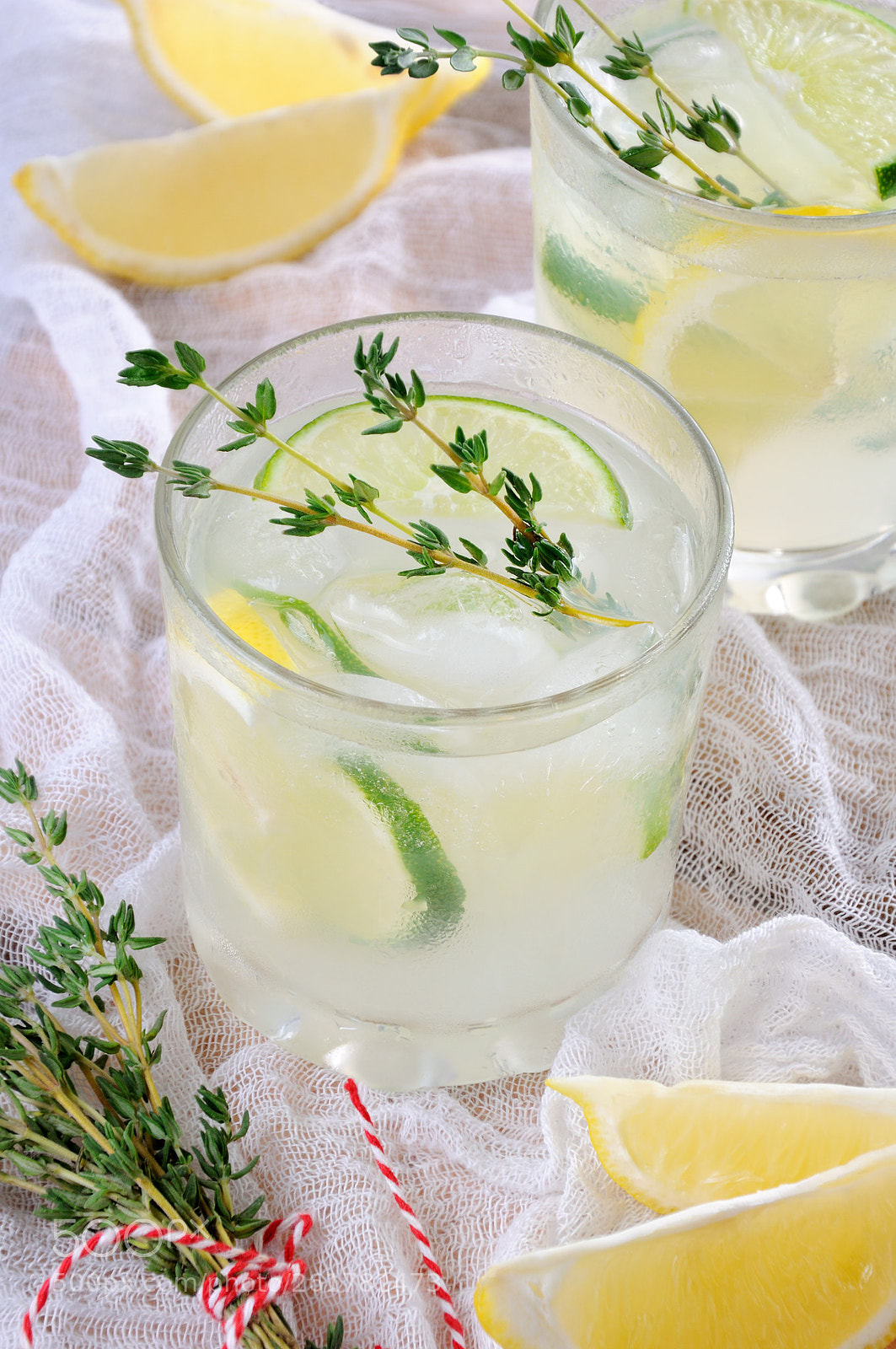 Nikon D90 sample photo. Cocktail-jin, lime juice and photography