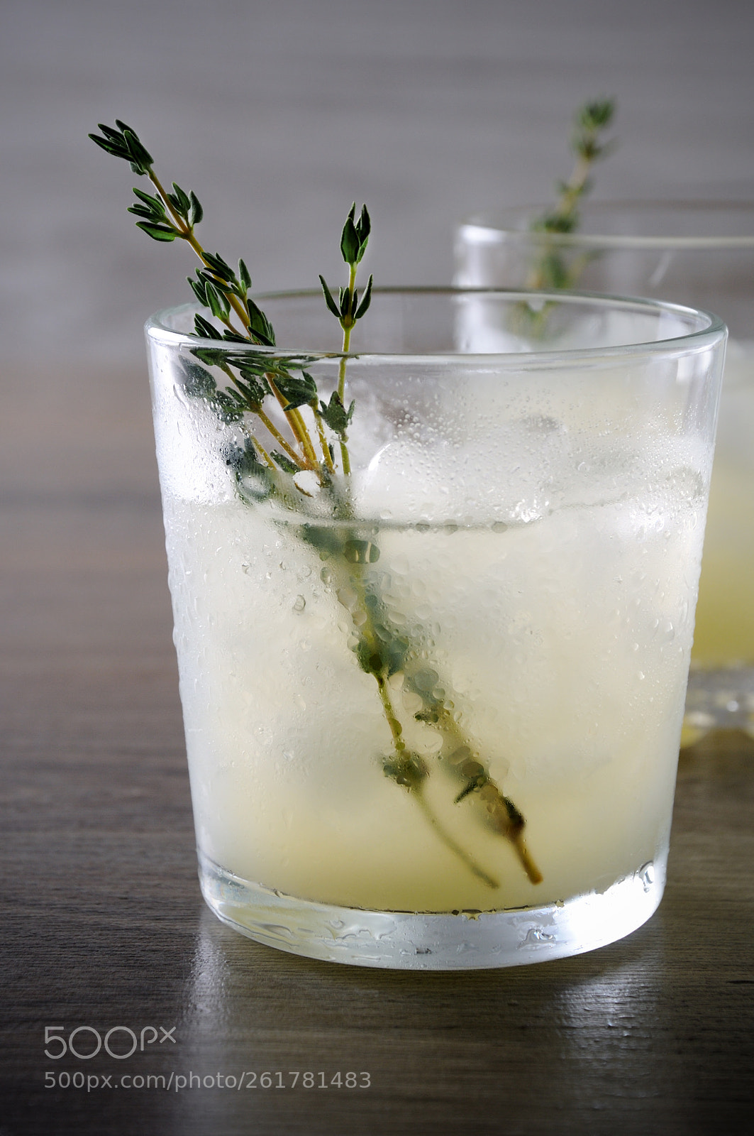 Nikon D90 sample photo. Cocktail-jin, lime juice and photography