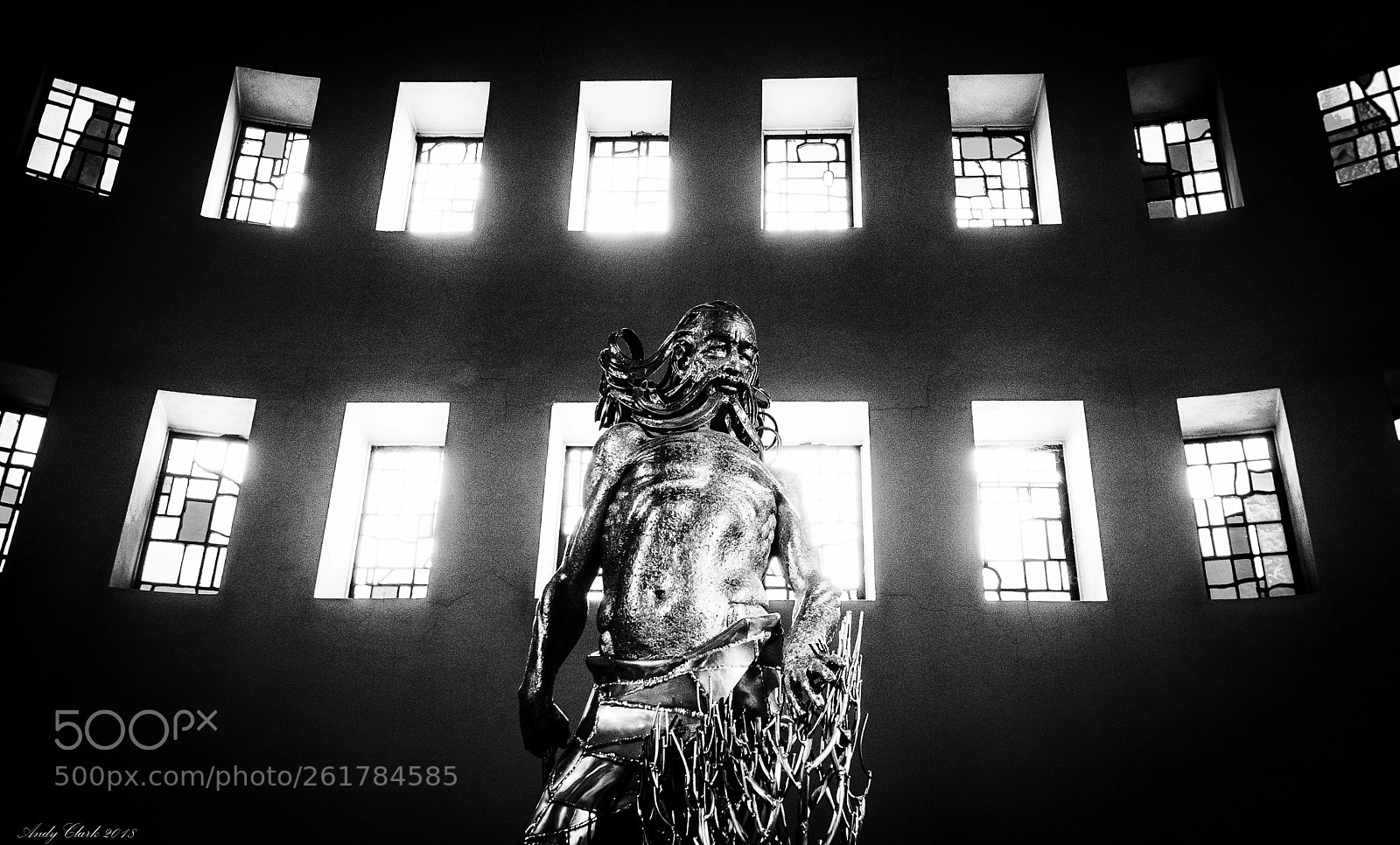 Nikon D300 sample photo. Light statue photography