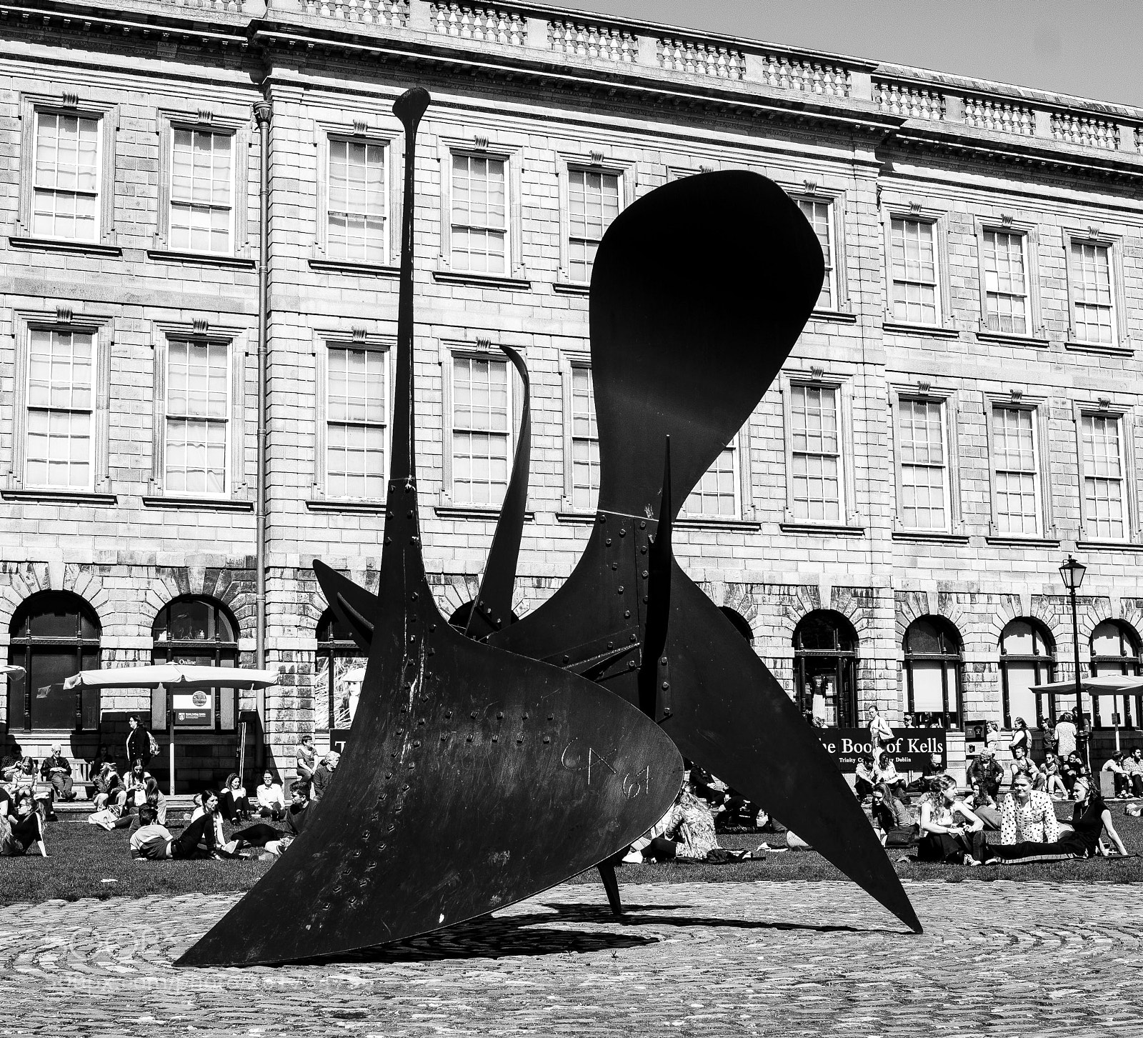 Canon EOS 1200D (EOS Rebel T5 / EOS Kiss X70 / EOS Hi) sample photo. Trinity college photography