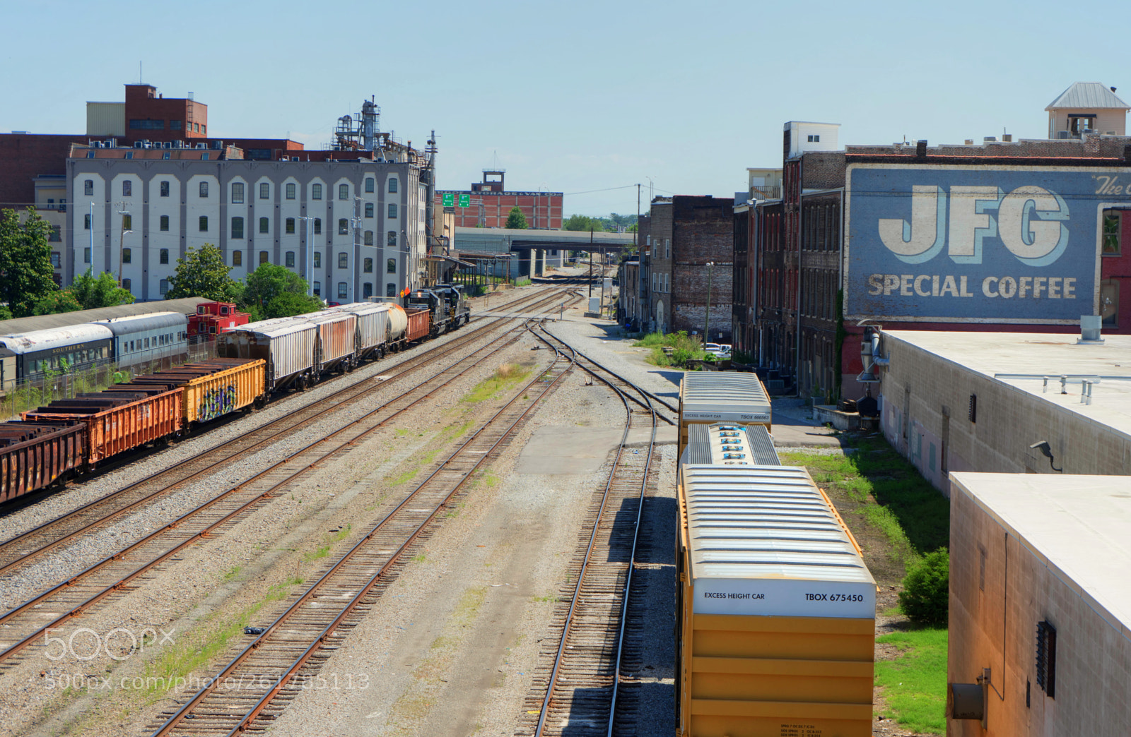 Sony a7 II sample photo. Knoxville tenn train yard photography
