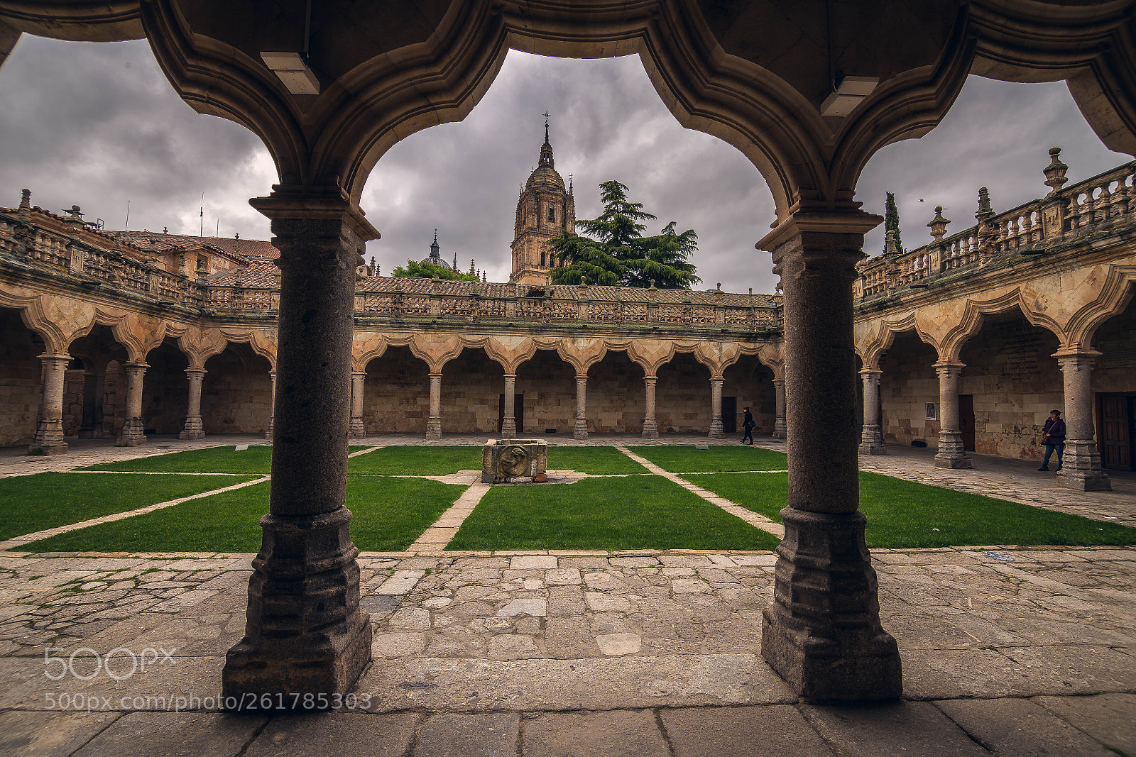 Canon EOS 6D sample photo. Patio de escuelas universidad photography