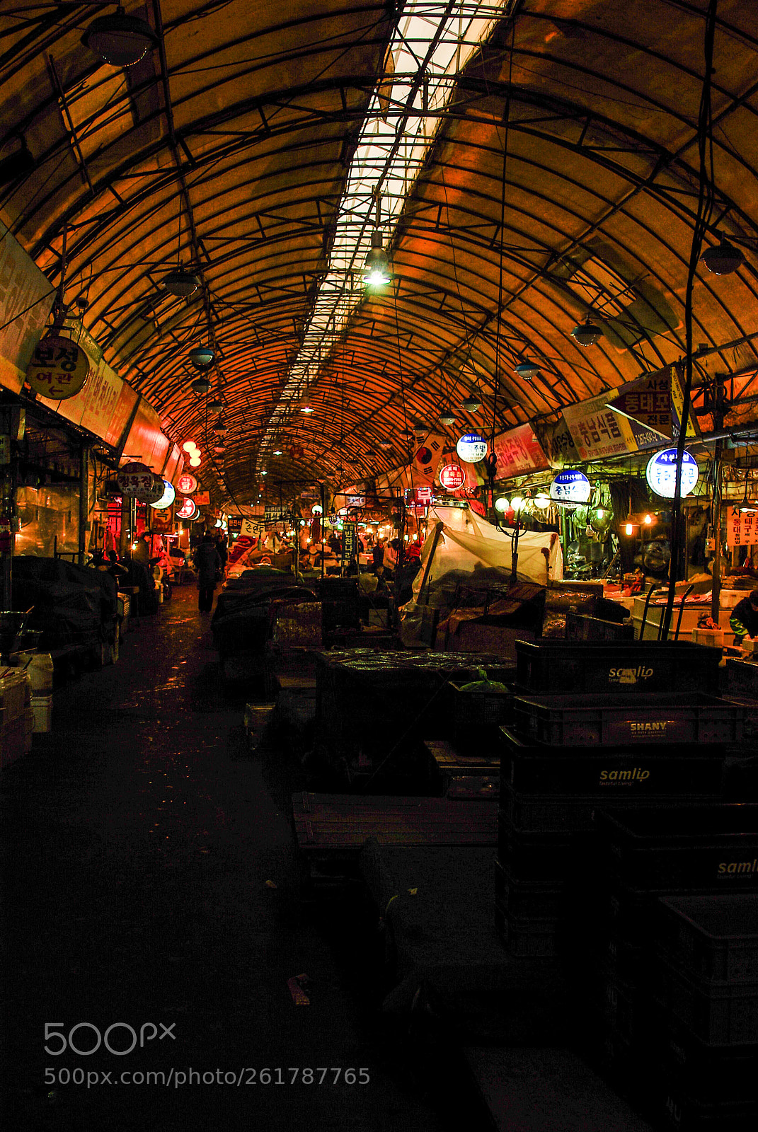 Pentax K10D sample photo. An old market photography