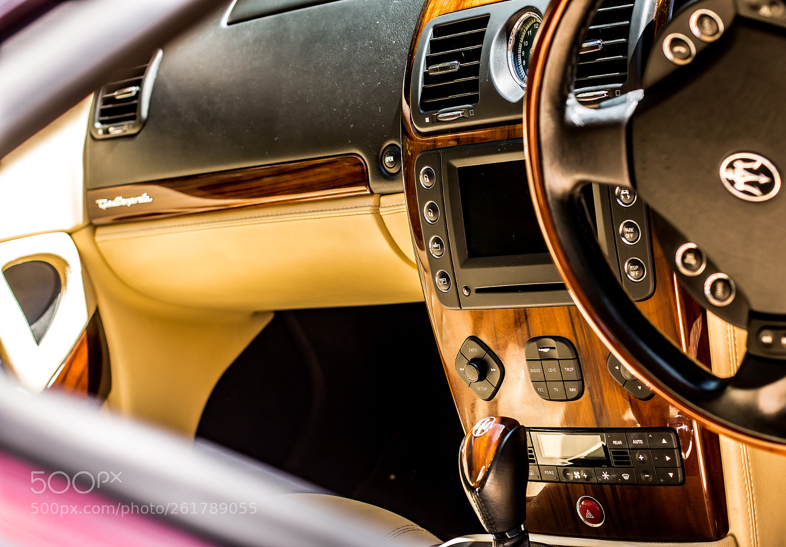 Canon EOS 70D sample photo. Maserati quattroporte photography