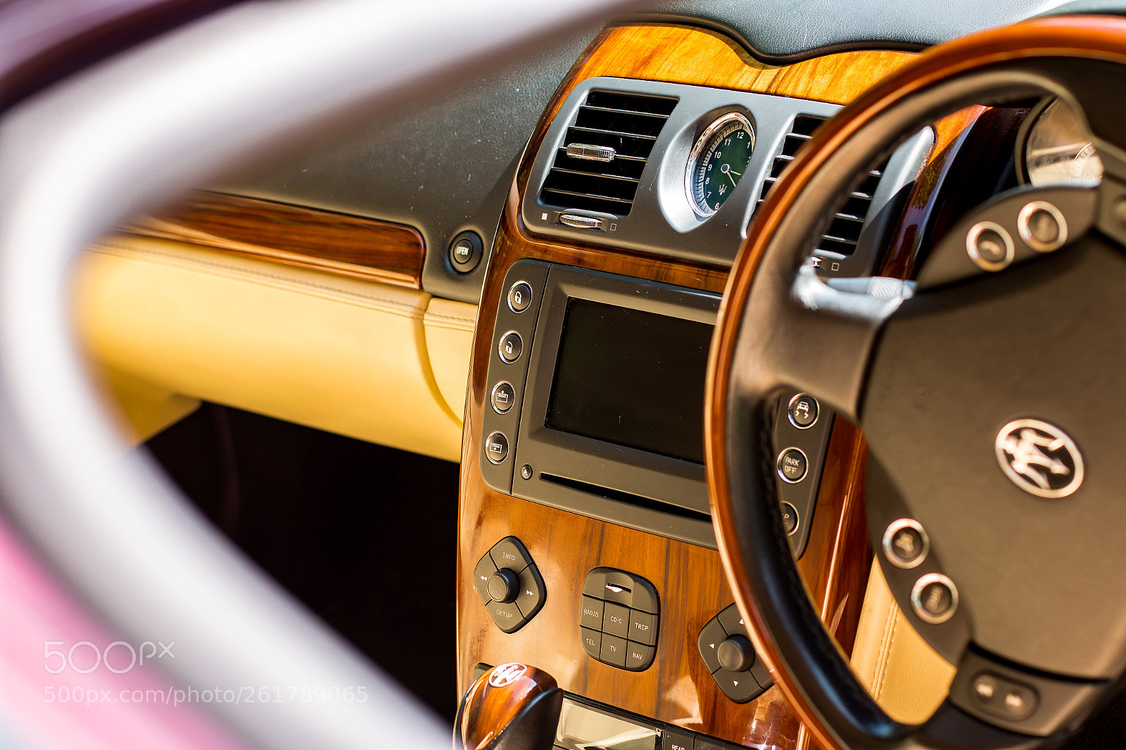 Canon EOS 70D sample photo. Maserati quattroporte photography