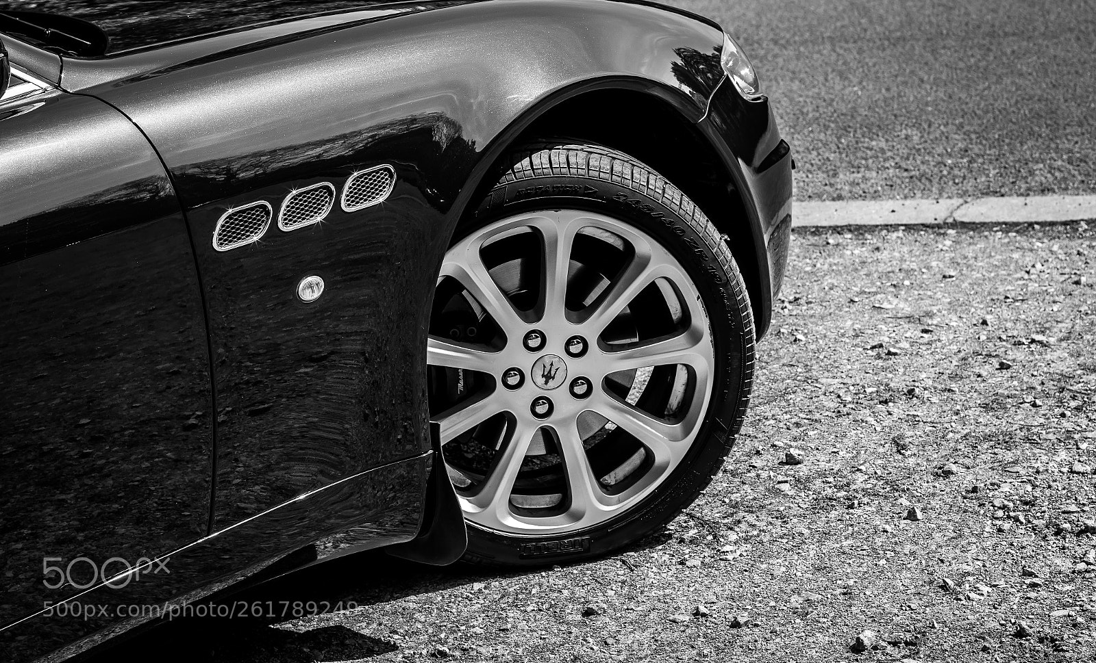 Canon EOS 70D sample photo. Maserati quattroporte photography