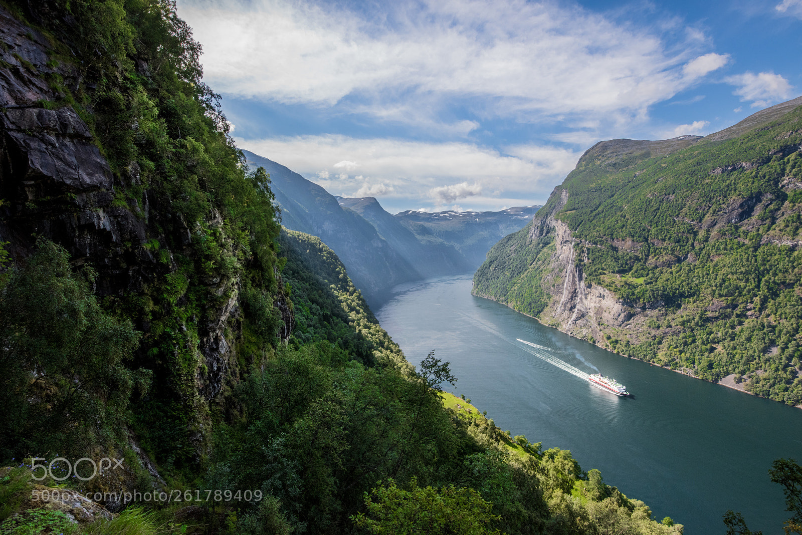 Nikon D810 sample photo. Geiranger cruise photography