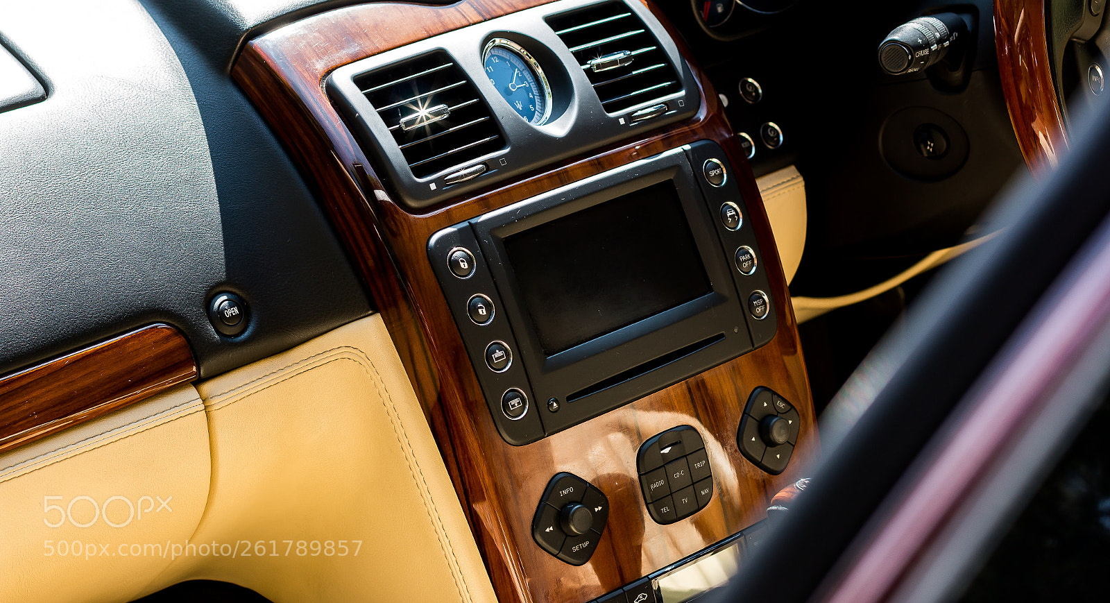 Canon EOS 70D sample photo. Maserati quattroporte photography