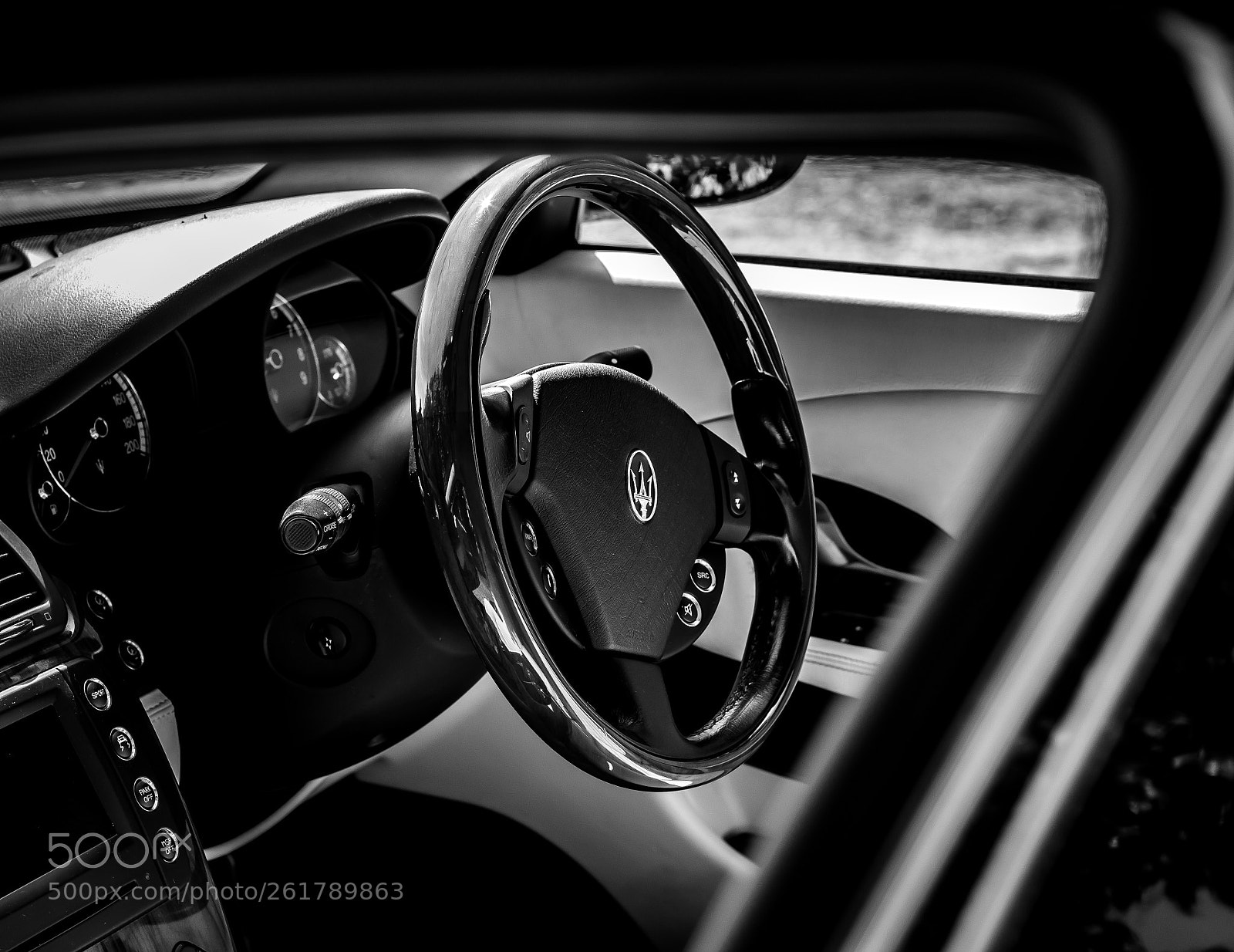Canon EOS 70D sample photo. Maserati quattroporte photography
