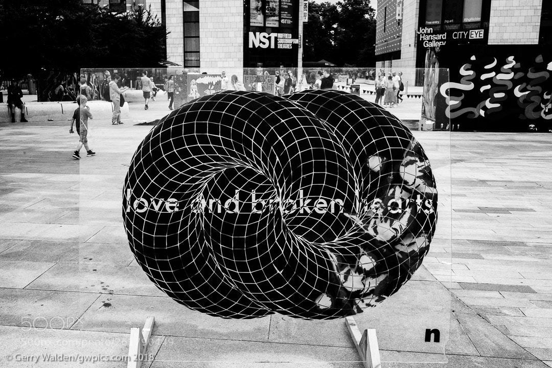 Leica M (Typ 240) sample photo. Love and broken hearts photography
