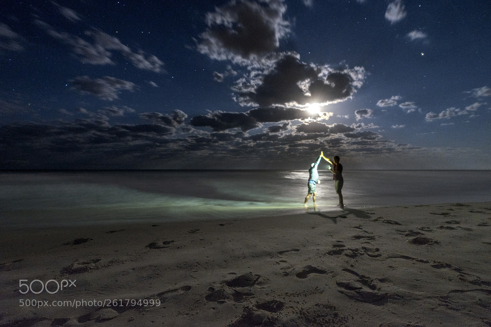 Sony a7 II sample photo. Beach high five photography