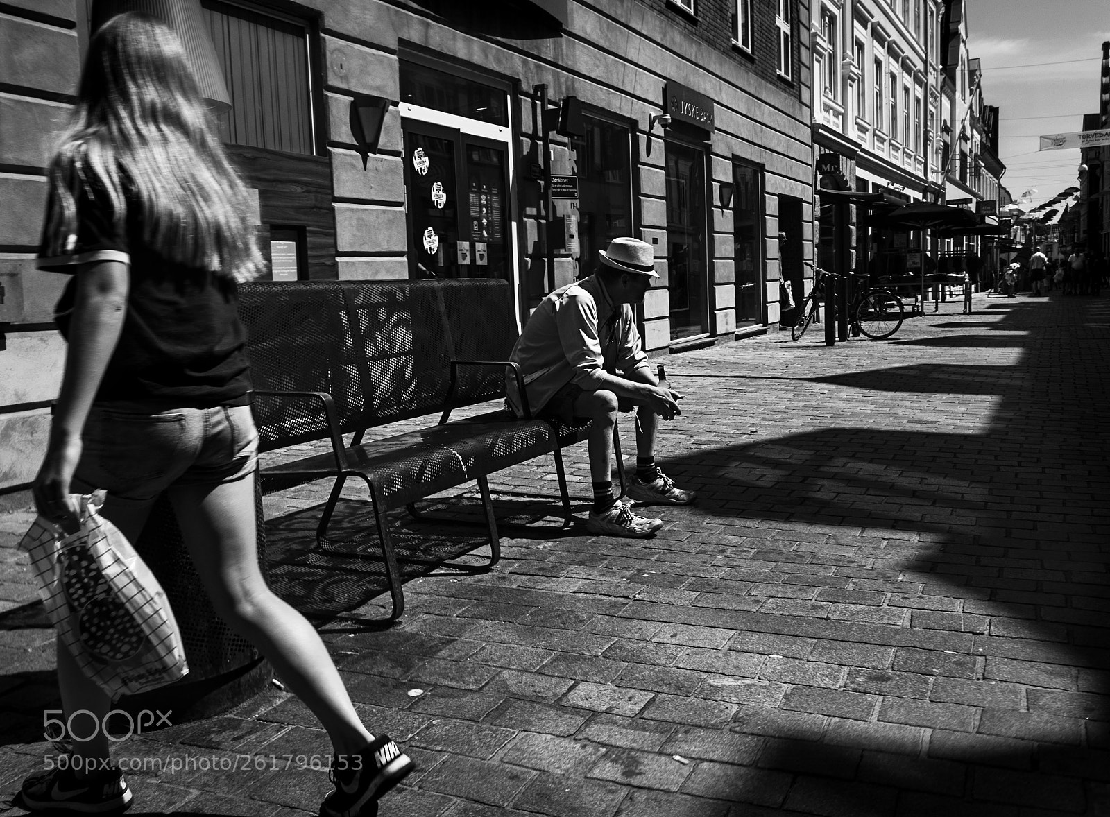 Fujifilm X-T10 sample photo. Bench perspectives... photography