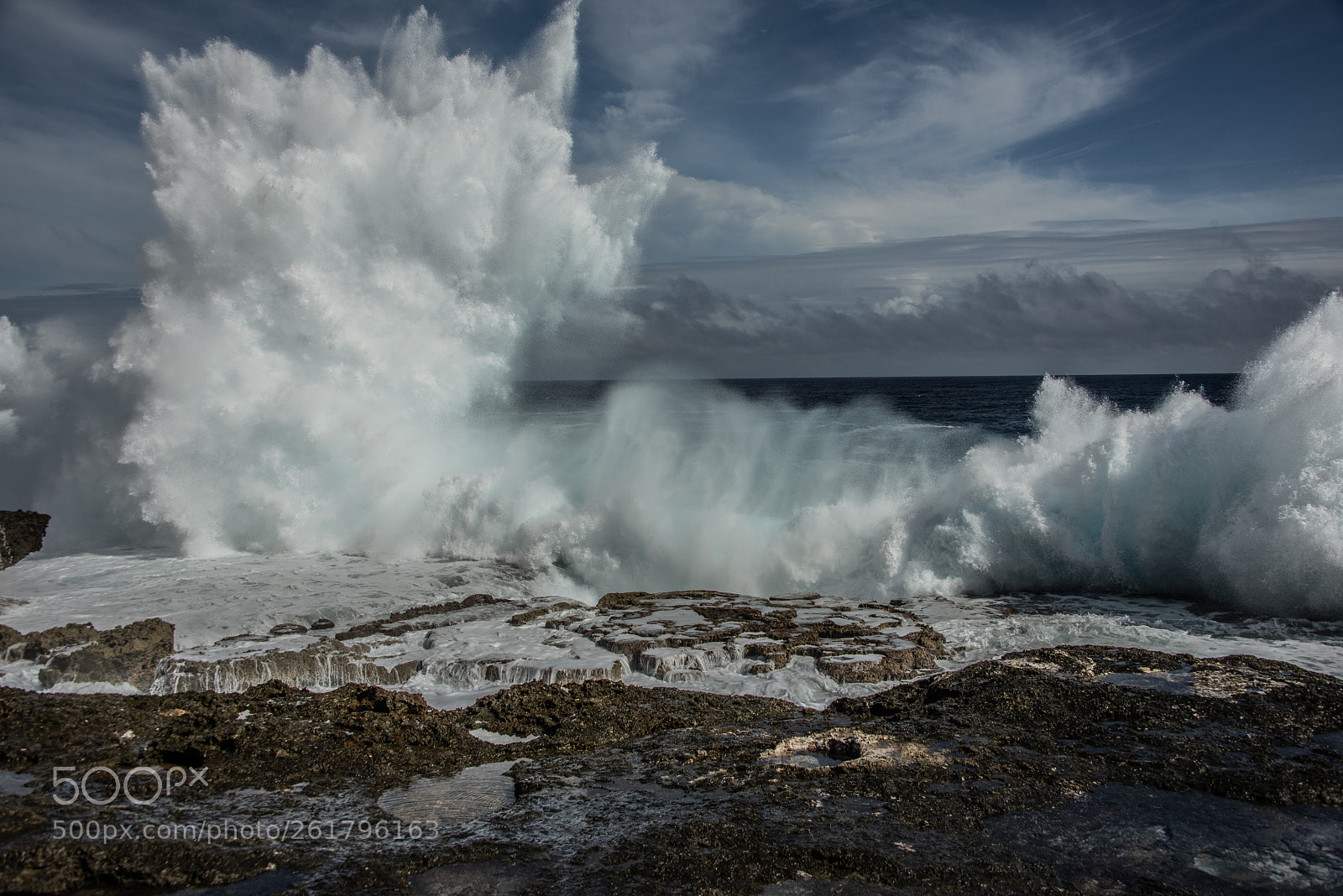 Nikon D810 sample photo. Tonga big waves -1 photography