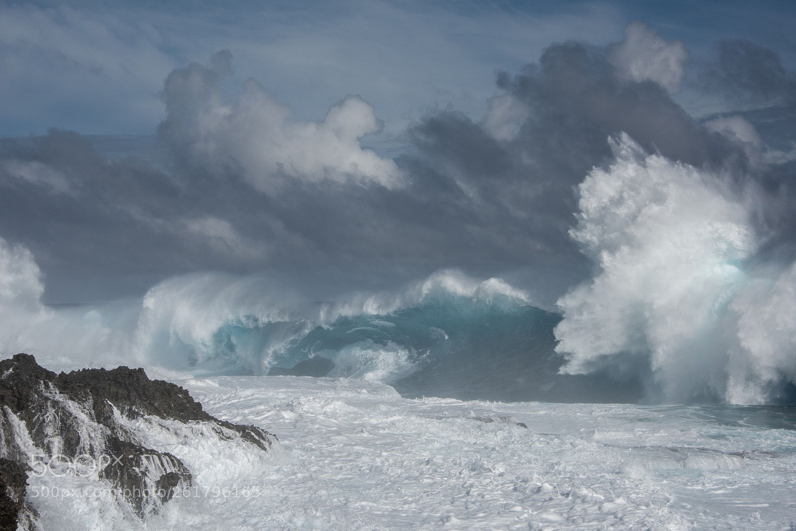 Nikon D810 sample photo. Tonga big waves -2 photography
