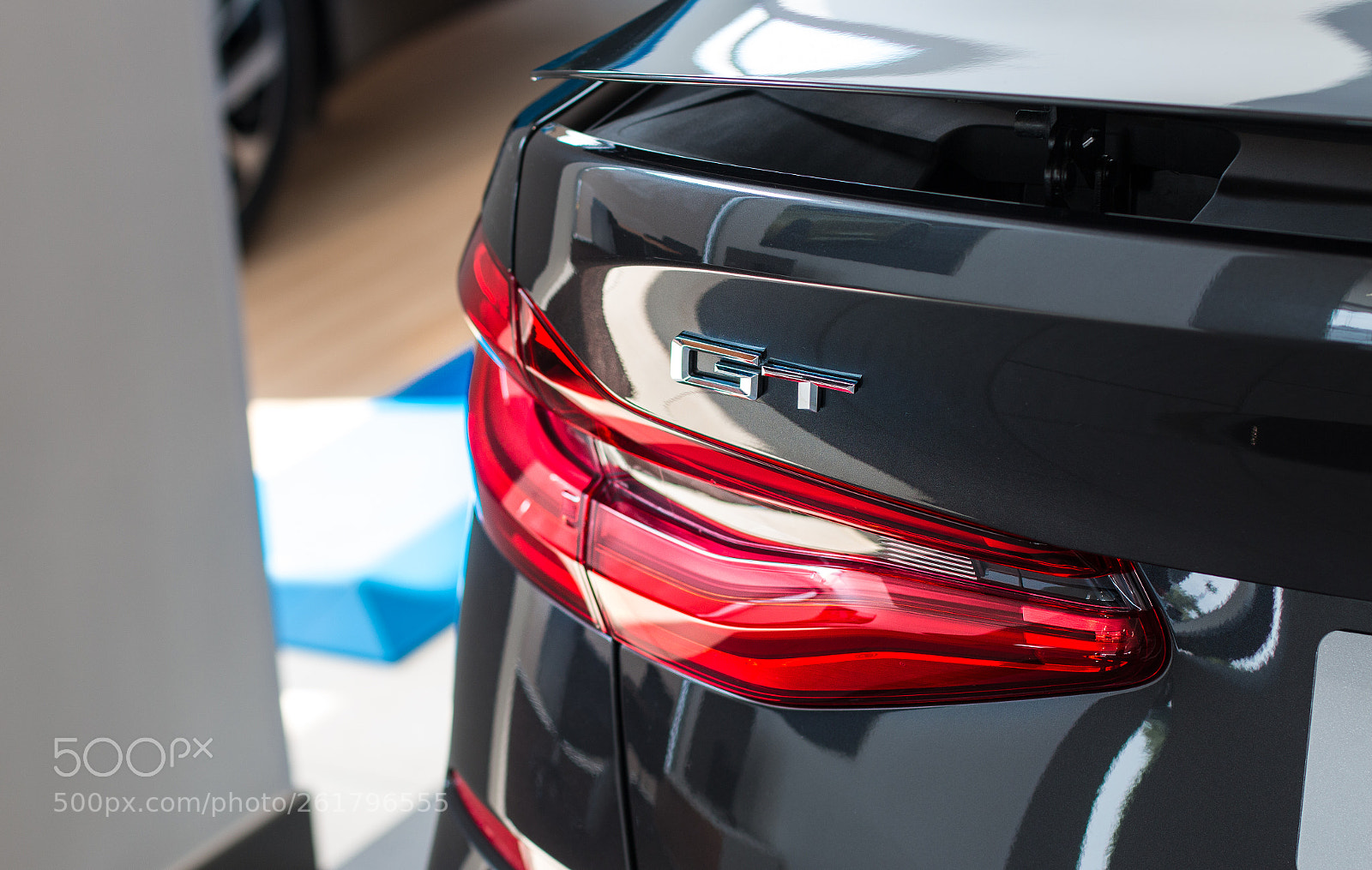 Canon EOS 70D sample photo. A modern bmw photography