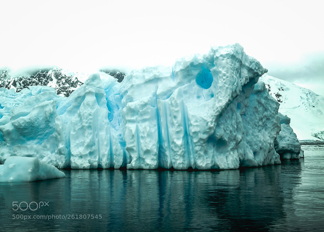 Samsung NX300 sample photo. Iceberg photography