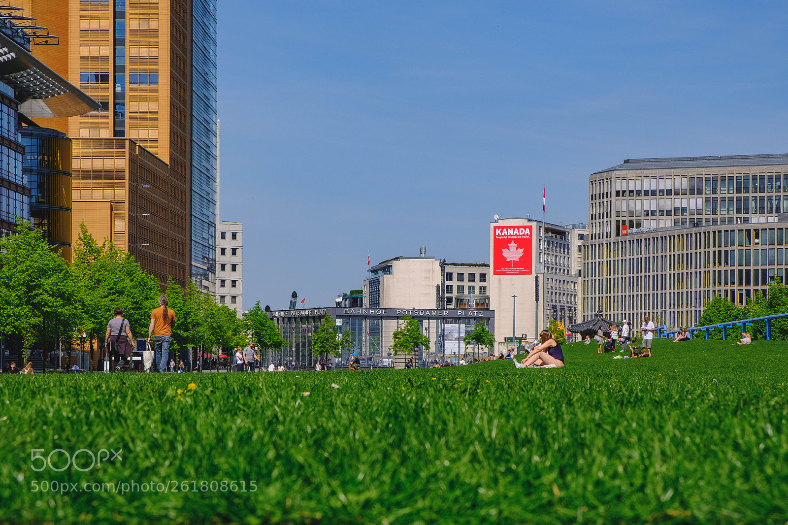 Fujifilm X-T20 sample photo. Sonnen am potsdamer platz photography