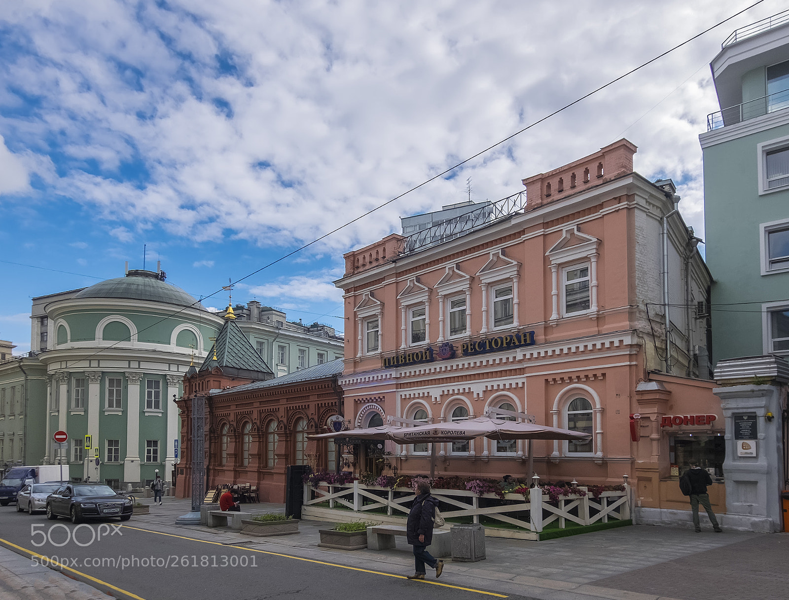 Fujifilm XQ1 sample photo. Bol'shaya dmitrovka street. moscow photography