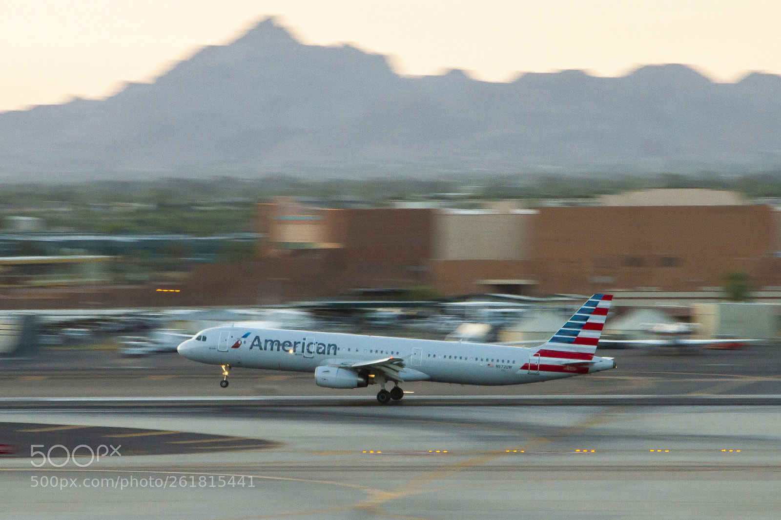 Canon EOS 7D sample photo. Domestic traffic at sky photography