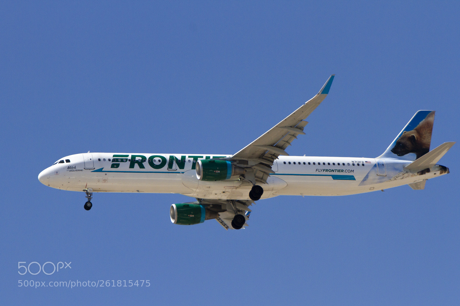 Canon EOS 7D sample photo. Domestic traffic at sky photography