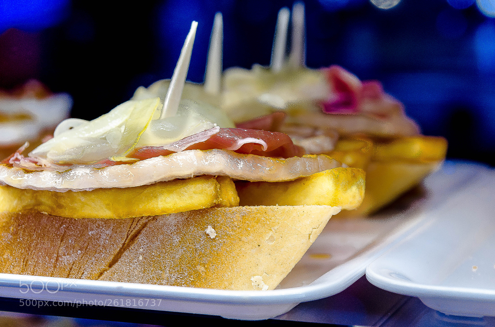 Nikon D5100 sample photo. Beef and cheese montaditos photography