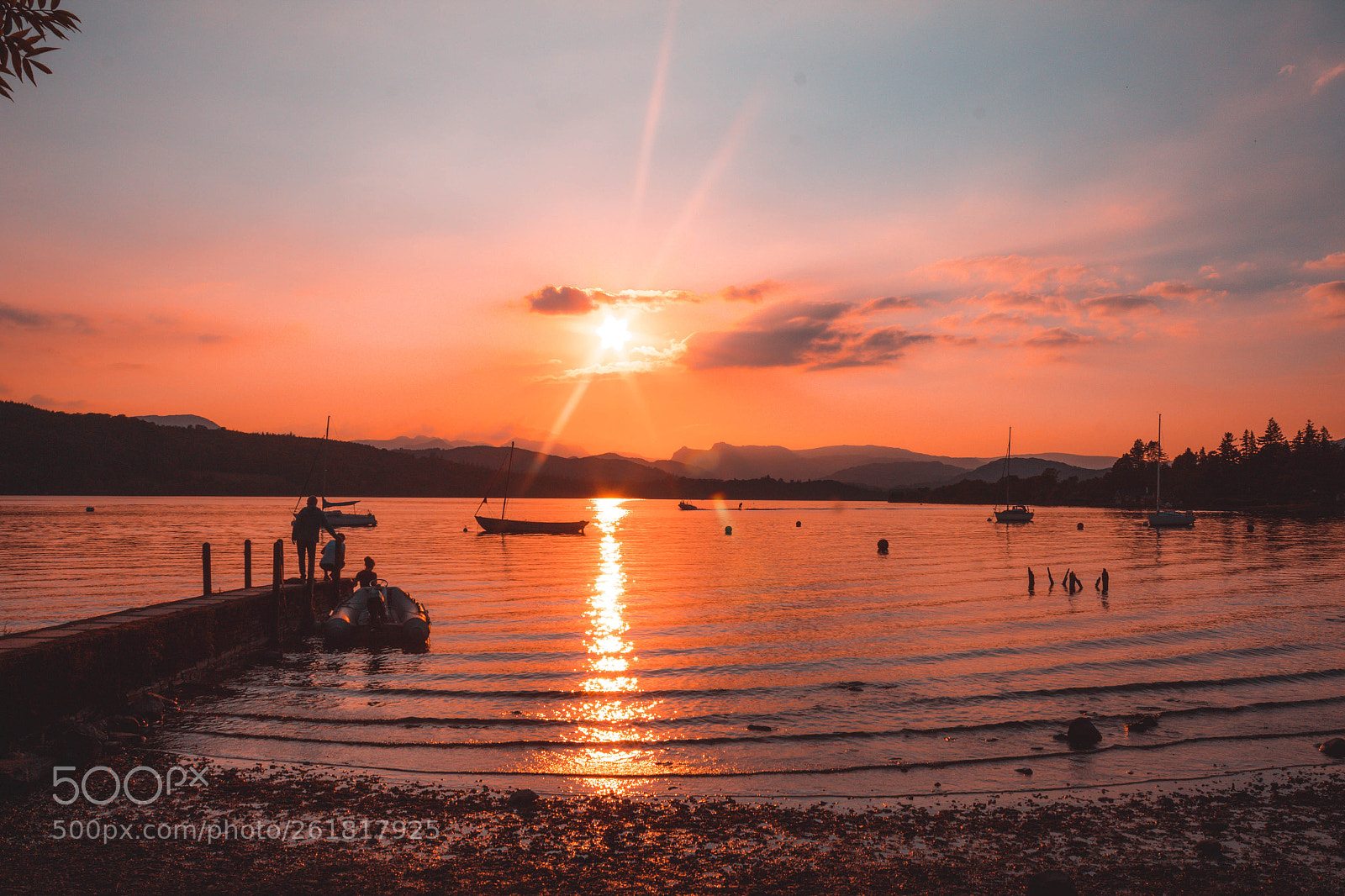 Canon EOS 1300D (EOS Rebel T6 / EOS Kiss X80) sample photo. Sunset @ lake photography