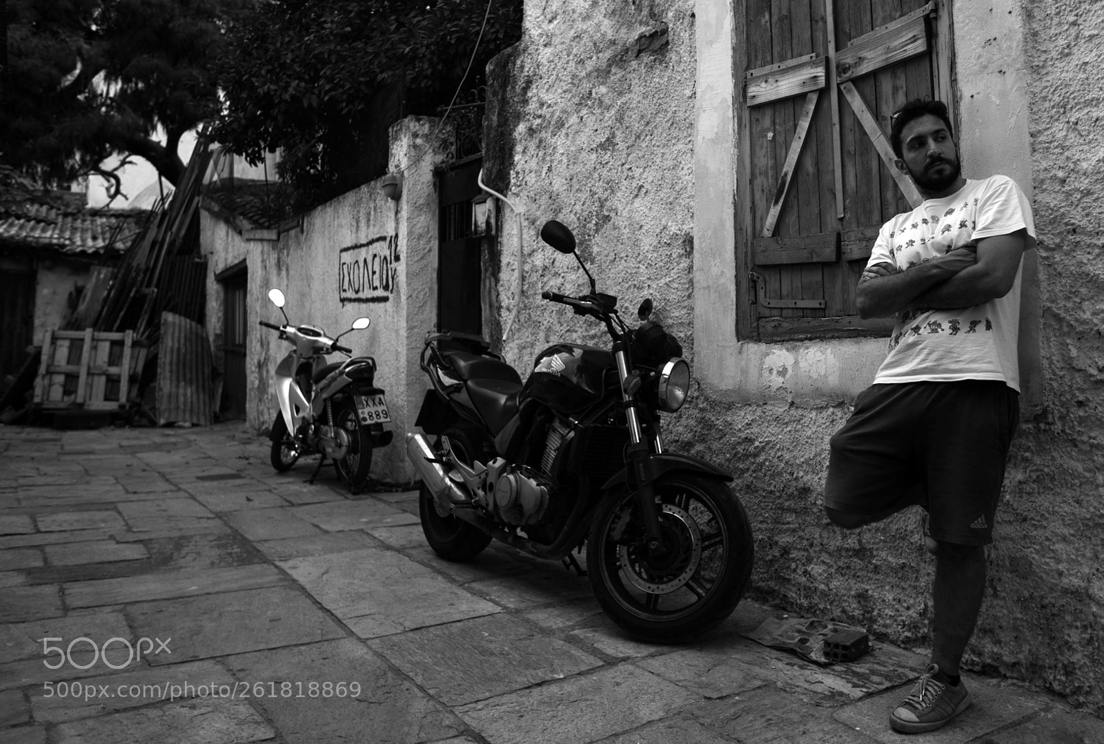 Nikon D700 sample photo. Living in plaka photography