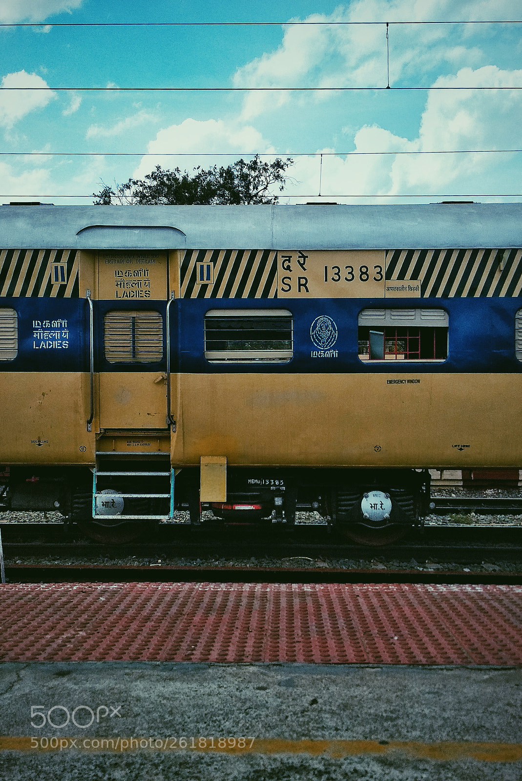 Xiaomi Redmi 4 Pro sample photo. Train photography
