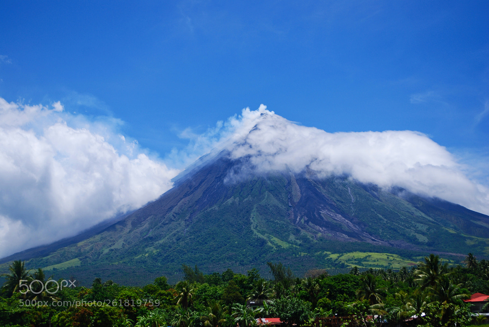 Nikon D60 sample photo. Mayon volcano high alert photography