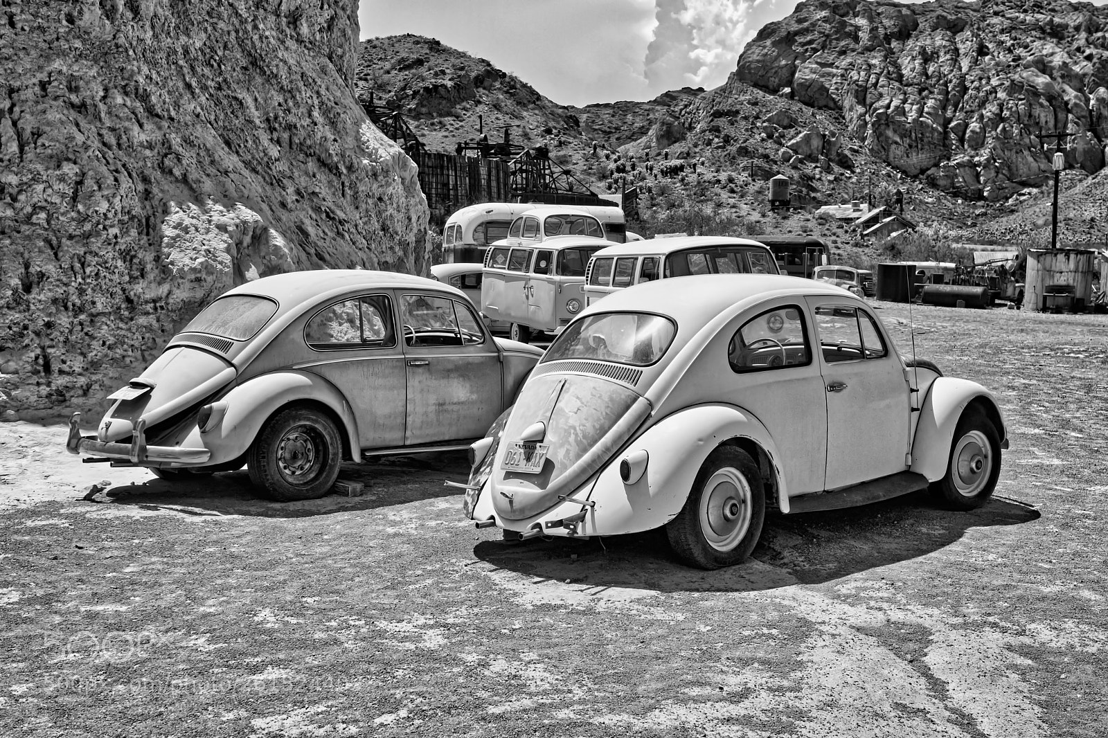 Hasselblad Lunar sample photo. Old desert vw's in photography