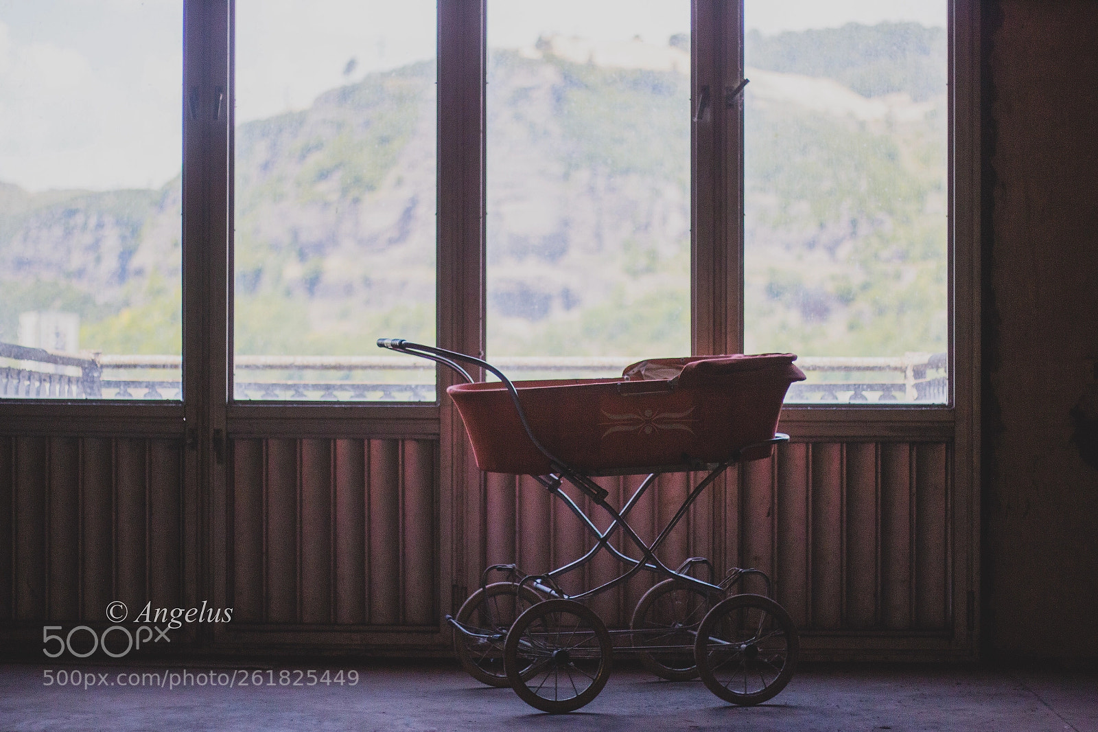 Canon EOS 70D sample photo. Stroller  photography