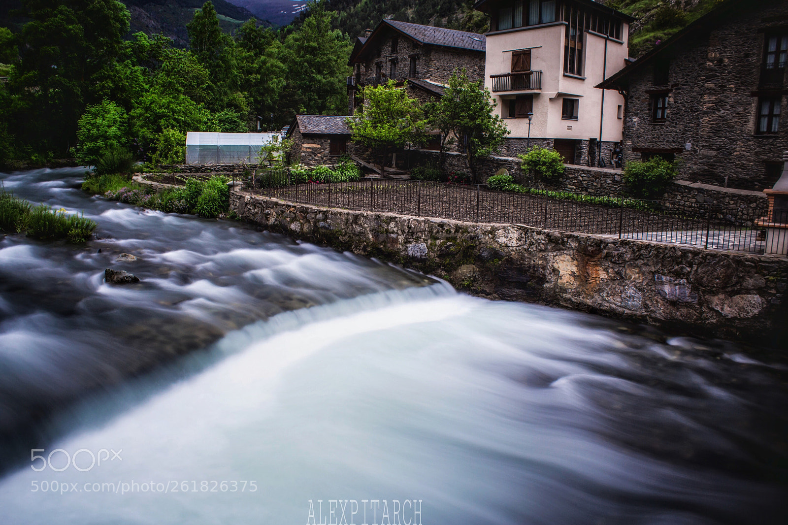 Canon EOS 100D (EOS Rebel SL1 / EOS Kiss X7) sample photo. River valira,andorra photography