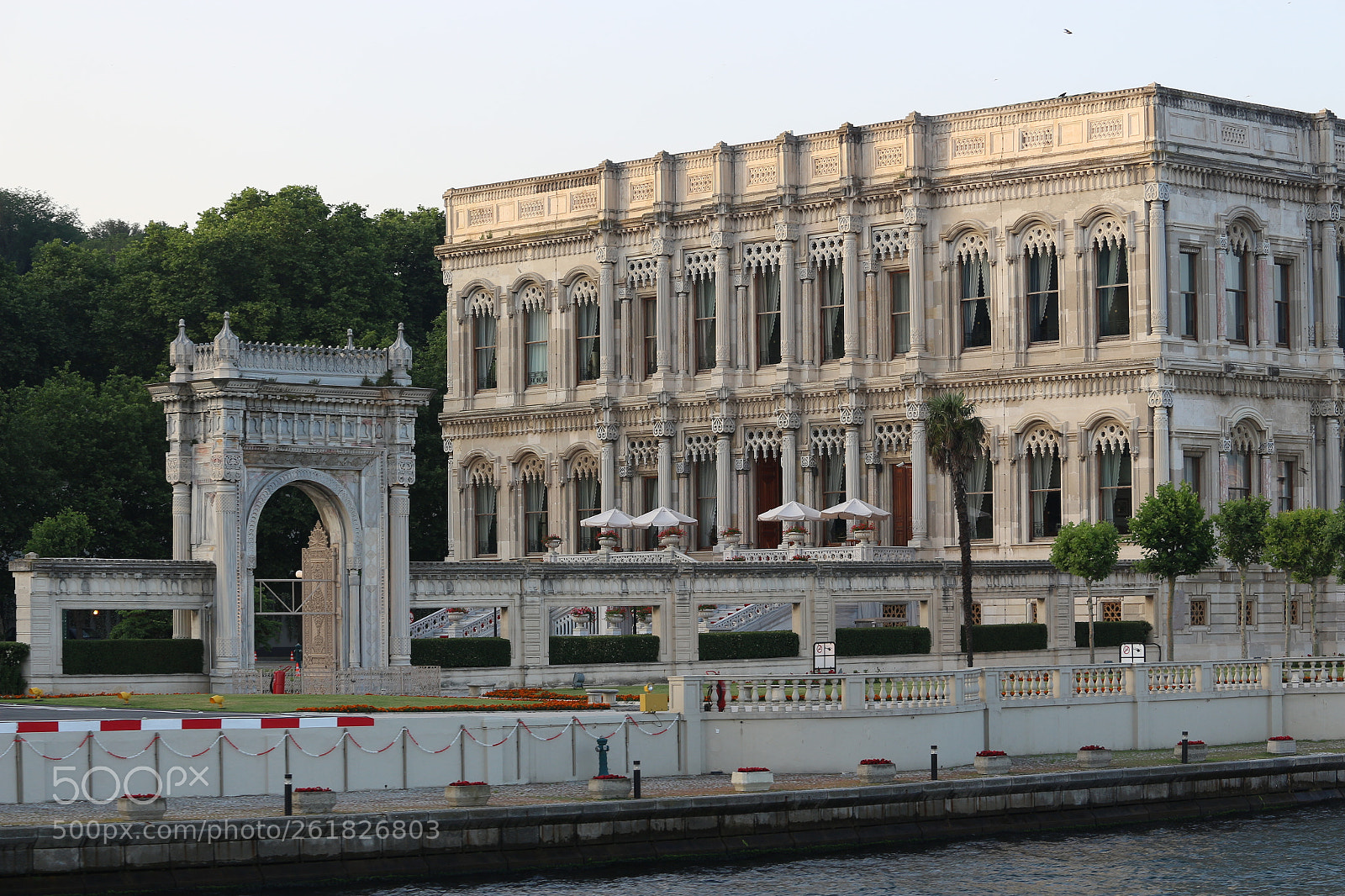 Canon EF-S 55-250mm F4-5.6 IS STM sample photo. The ciragan palace photography