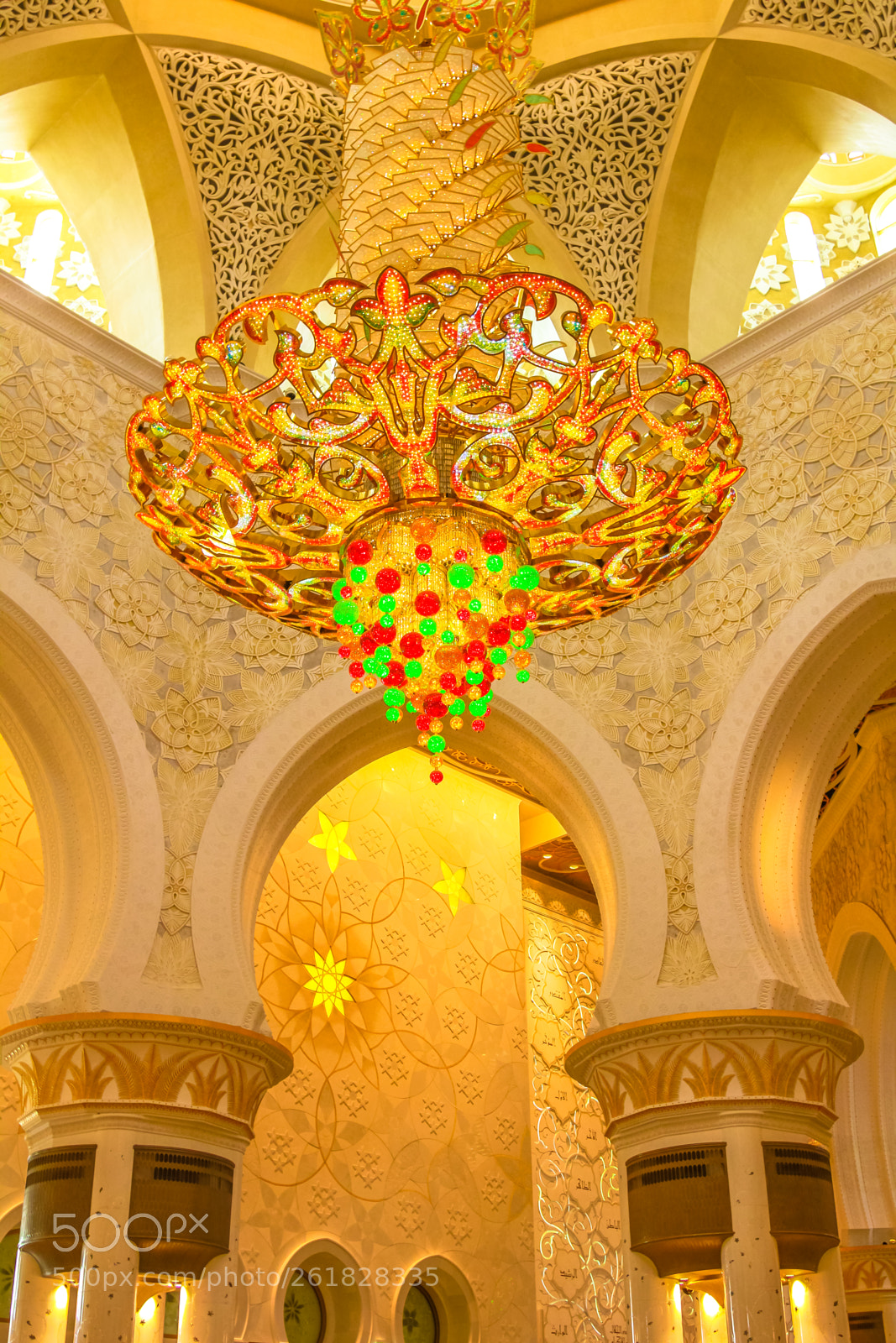 Canon EOS 550D (EOS Rebel T2i / EOS Kiss X4) sample photo. Sheikh zayed chandelier photography