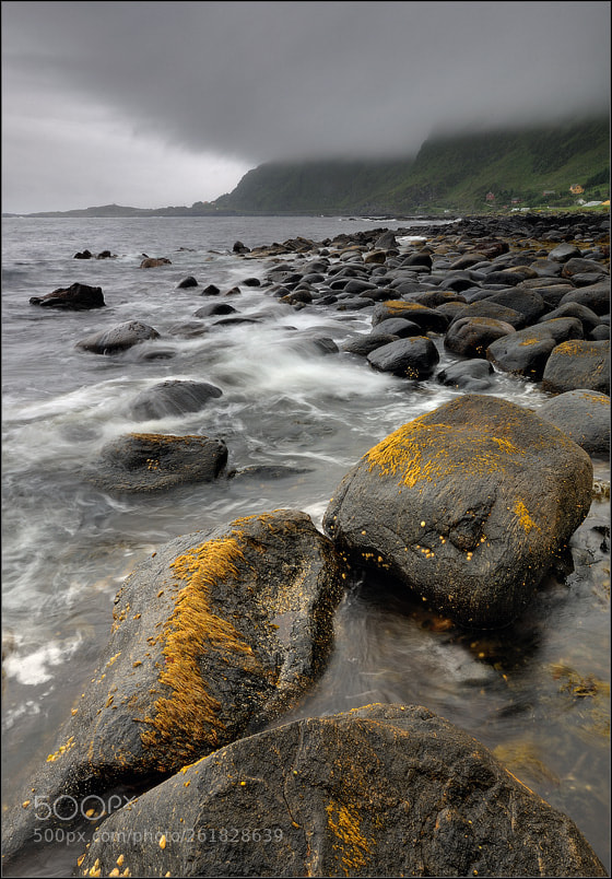Sigma 10-20mm F4-5.6 EX DC HSM sample photo. The rocks and the photography