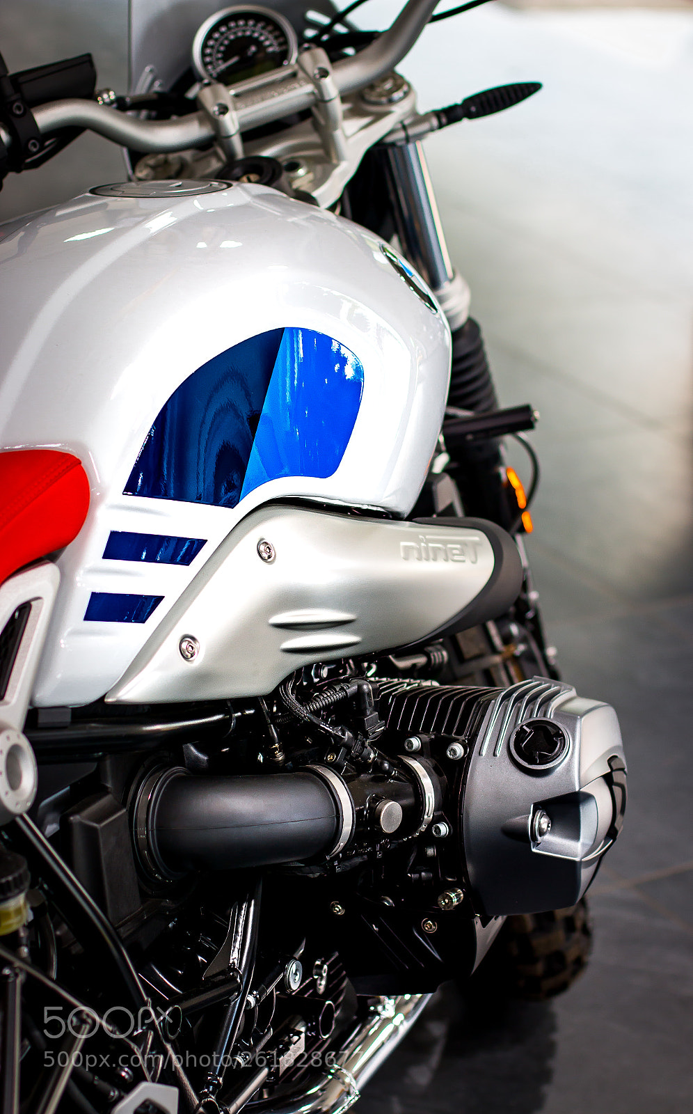 Canon EOS 70D sample photo. A modern sports bike photography